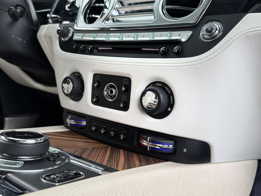 2014 Rolls-Royce Wraith Image 53