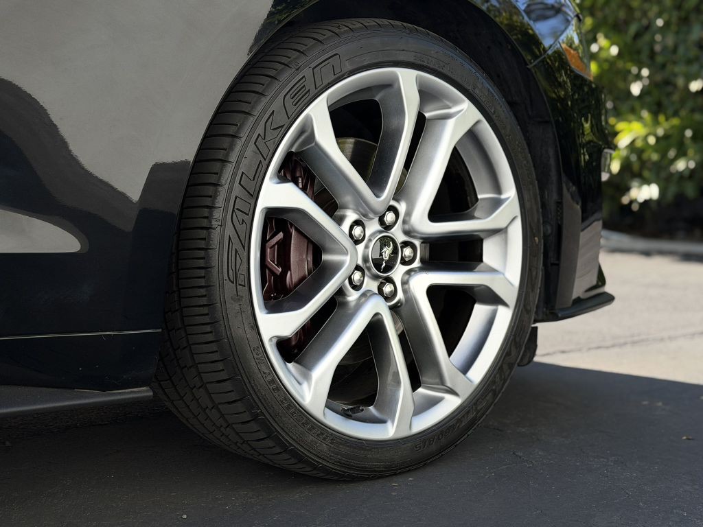 2020 Ford Mustang Image 14