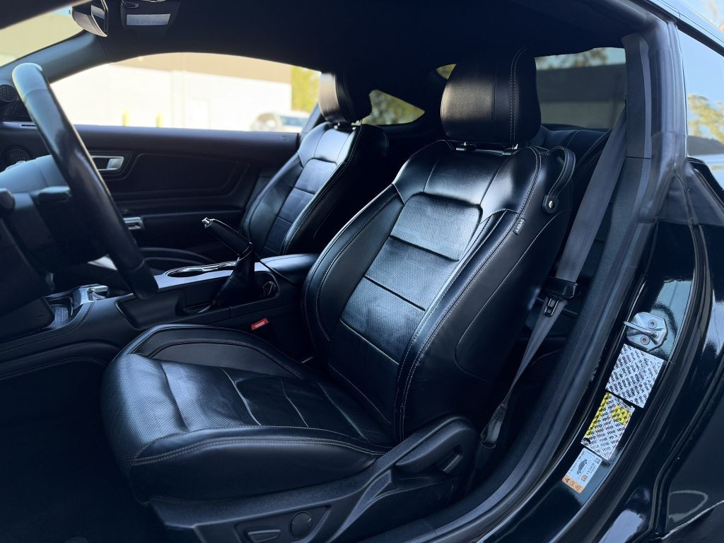 2020 Ford Mustang Image 18