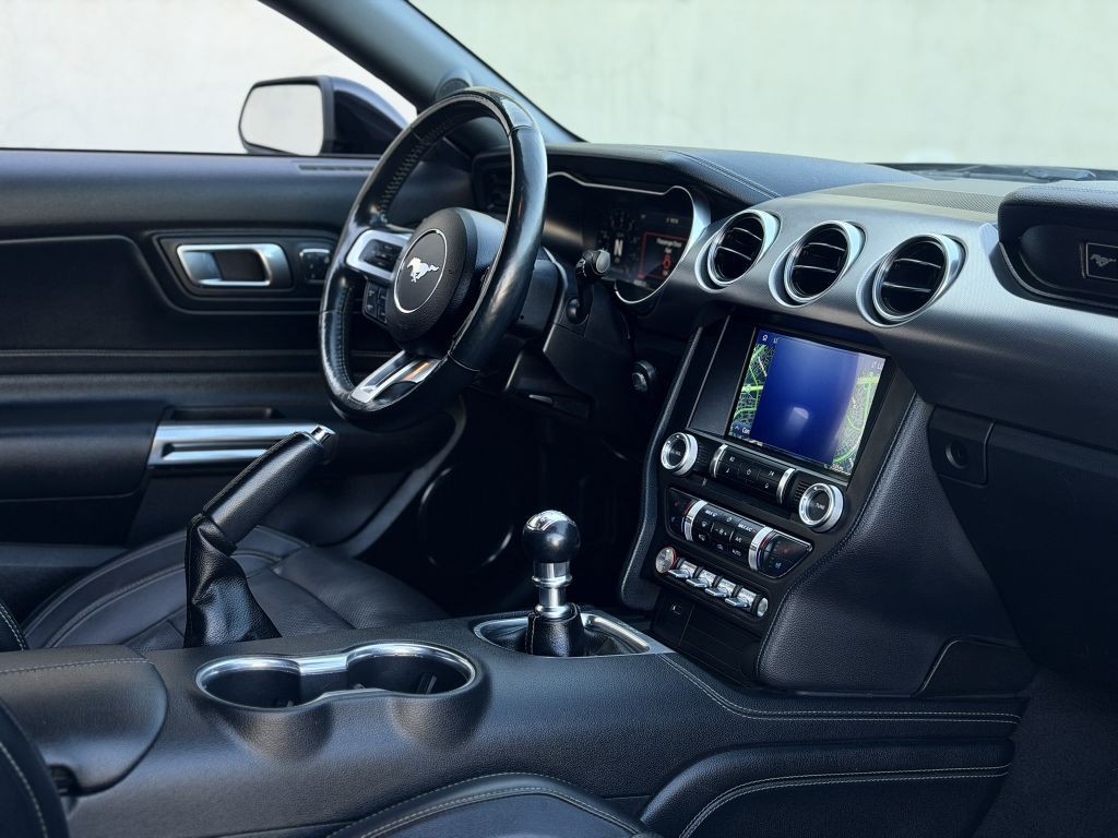 2020 Ford Mustang Image 26