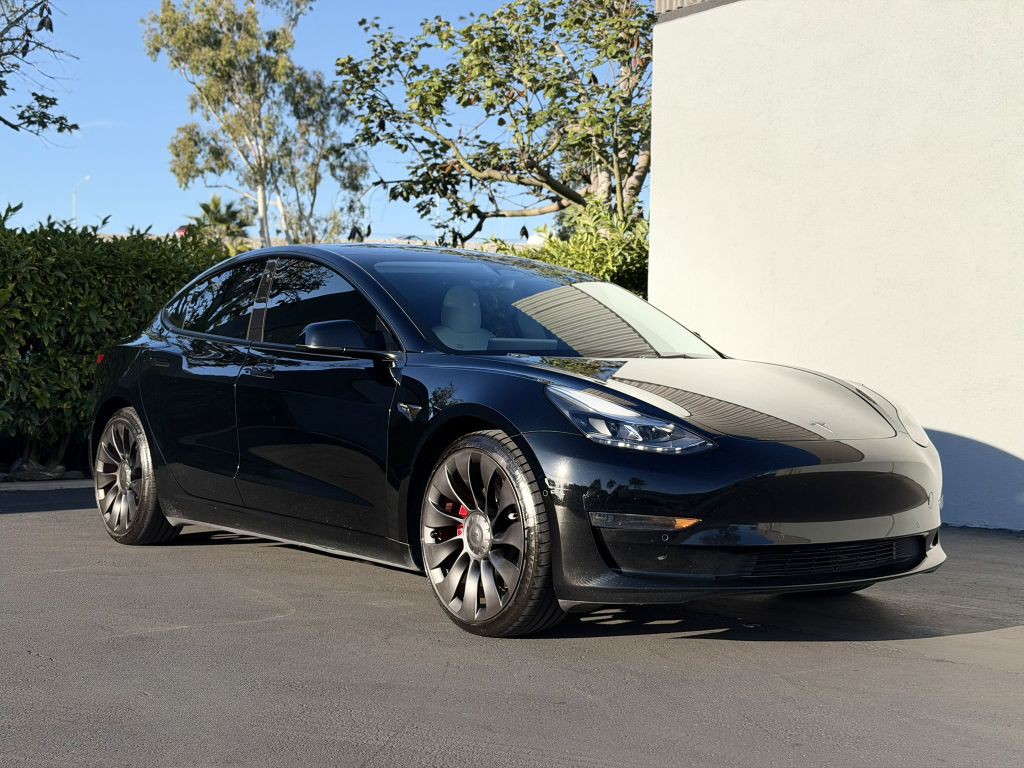 2022 Tesla Model 3 Image 2