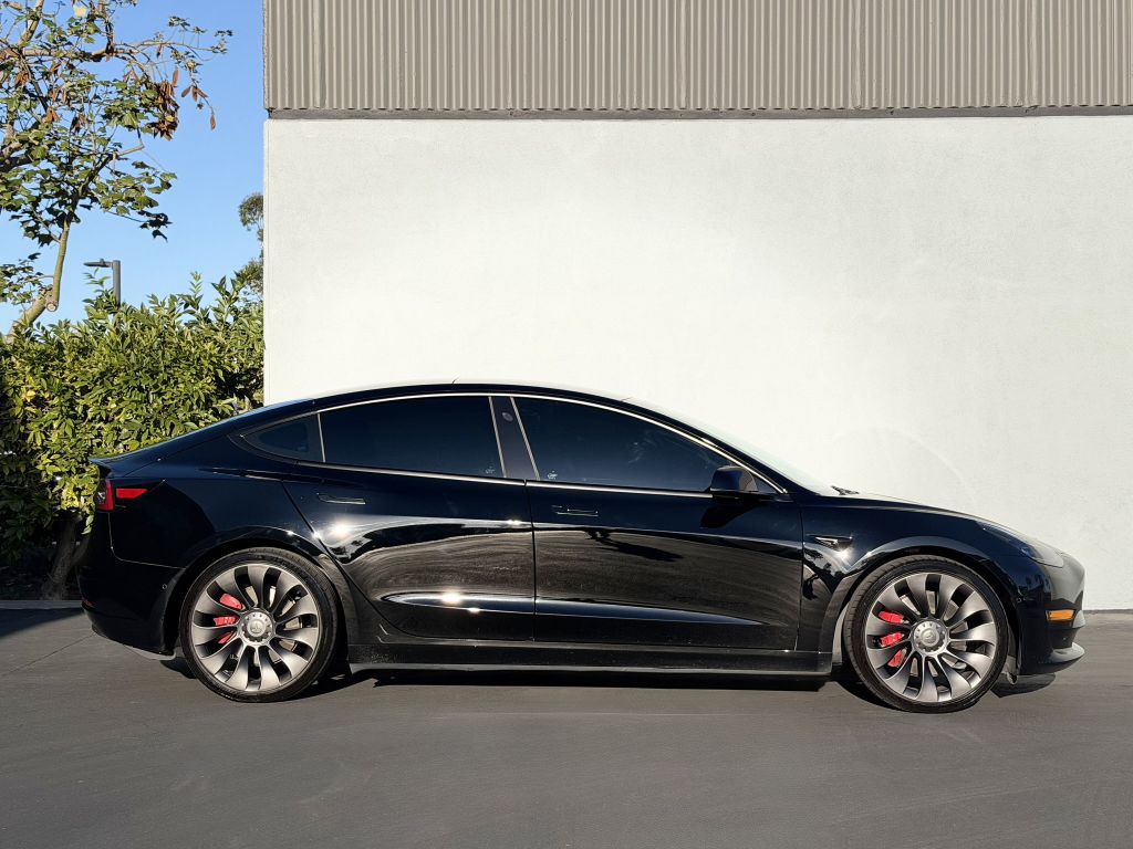 2022 Tesla Model 3 Image 4