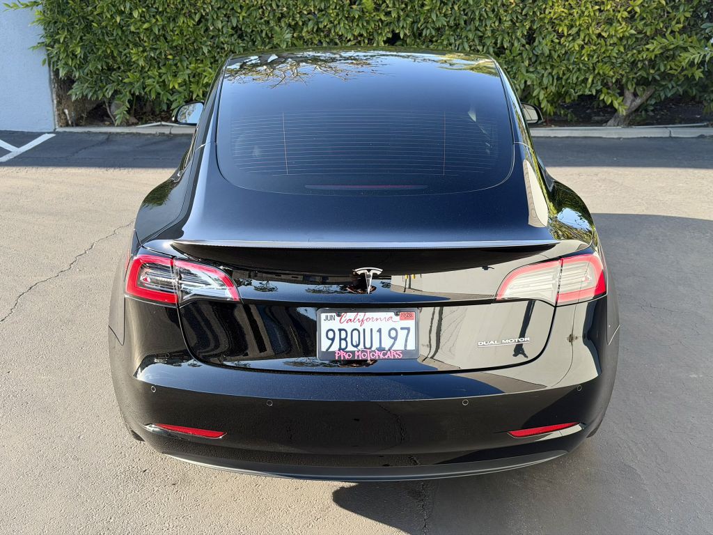 2022 Tesla Model 3 Image 9