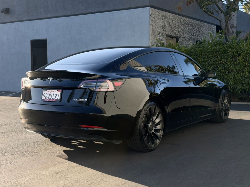 2022 Tesla Model 3 Image 11