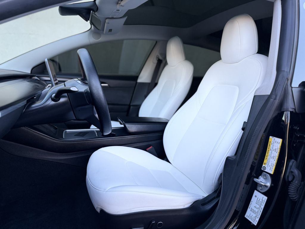 2022 Tesla Model 3 Image 18