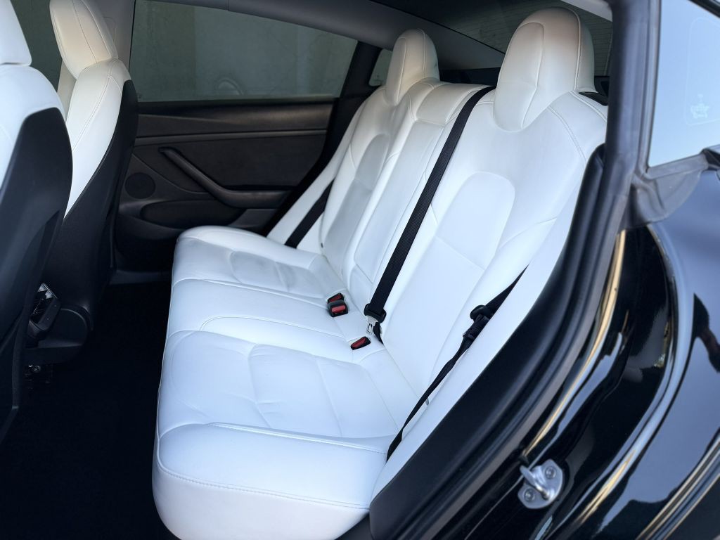 2022 Tesla Model 3 Image 20