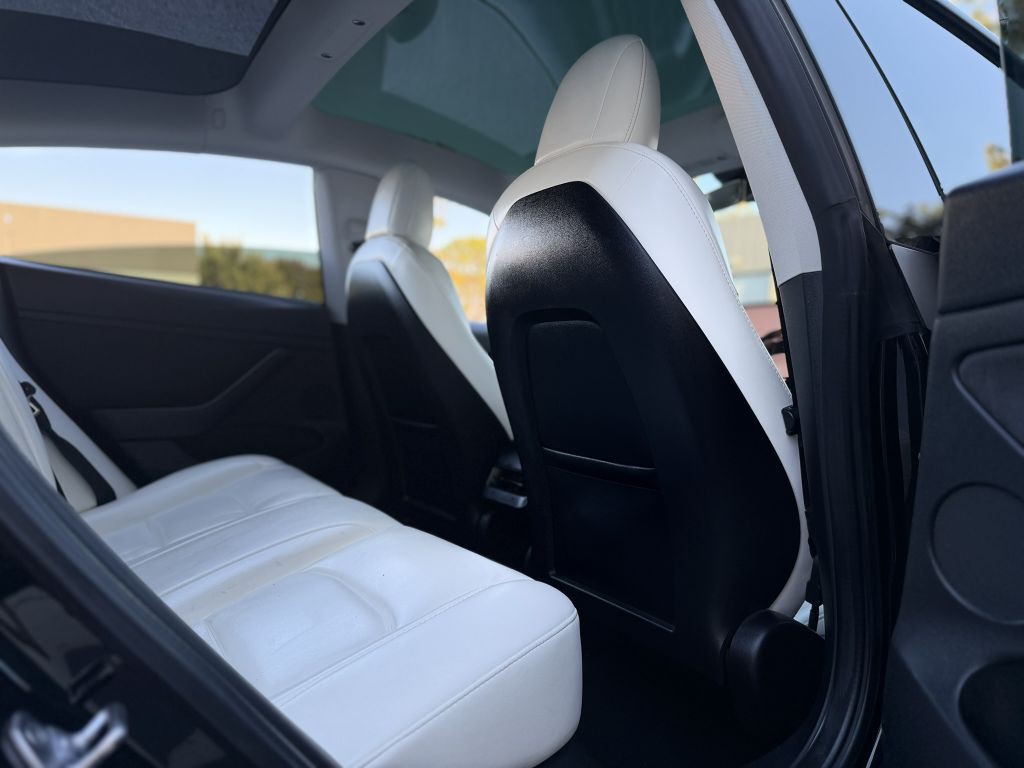 2022 Tesla Model 3 Image 22
