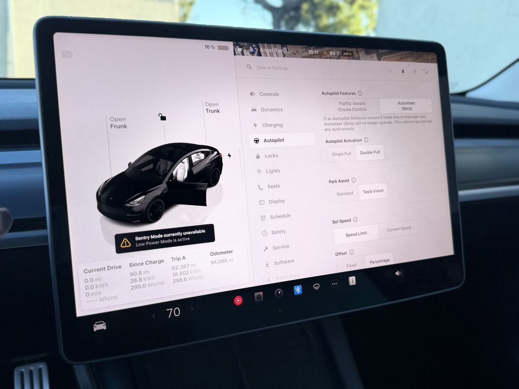 2022 Tesla Model 3 Image 28