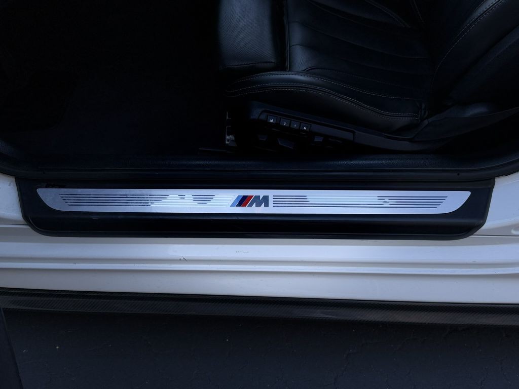 2012 BMW 6 Series Image 16