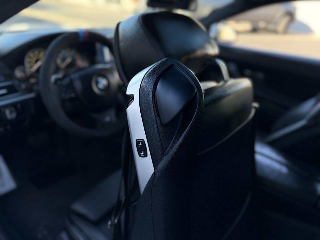 2012 BMW 6 Series Image 20