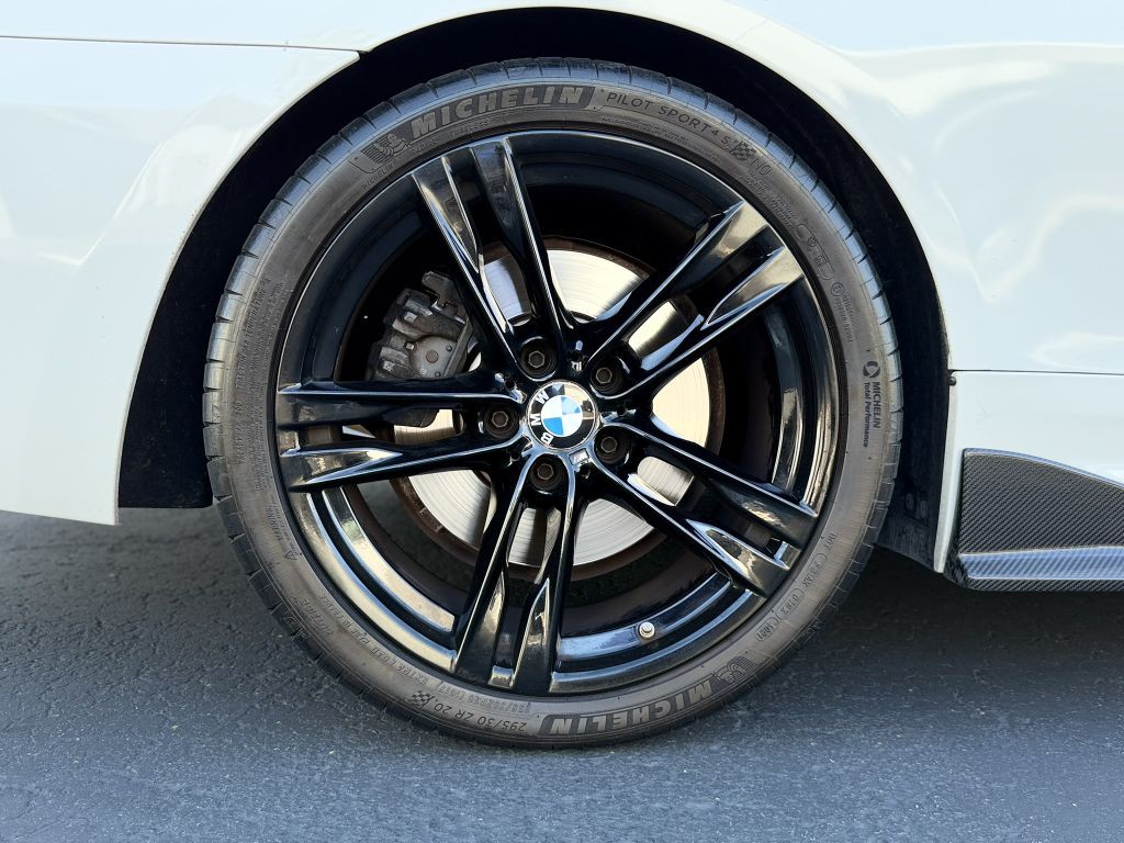 2012 BMW 6 Series Image 29