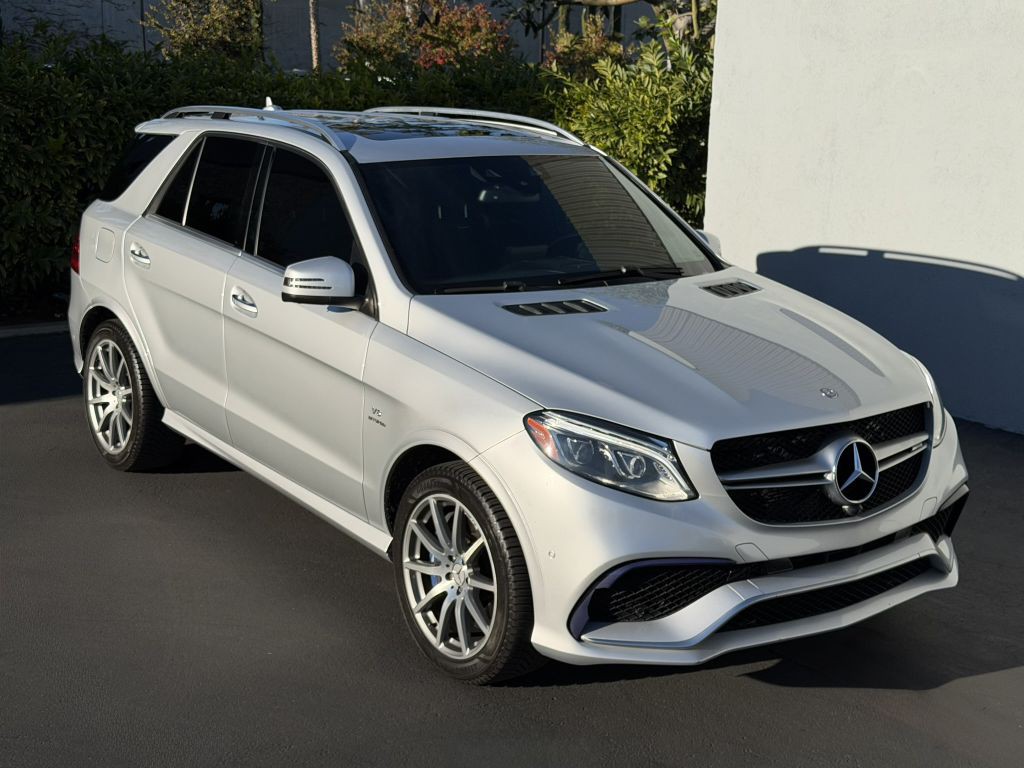 2017 Mercedes-Benz GLE-Class Image 2