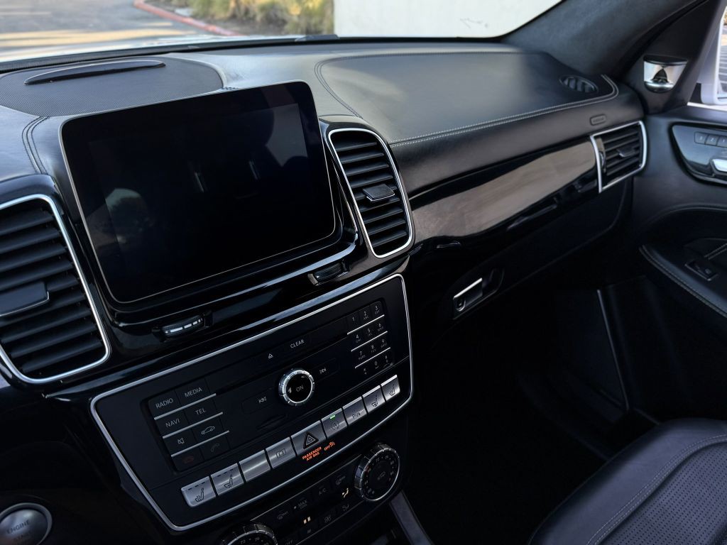 2017 Mercedes-Benz GLE-Class Image 37