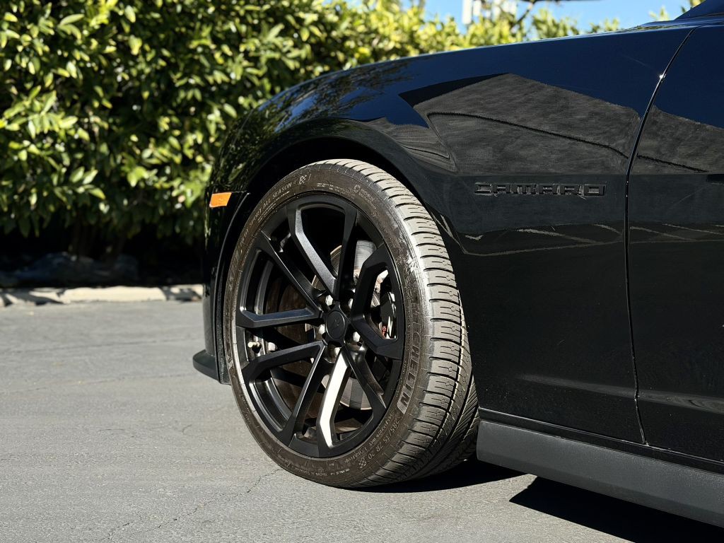 2013 Chevrolet Camaro Image 12