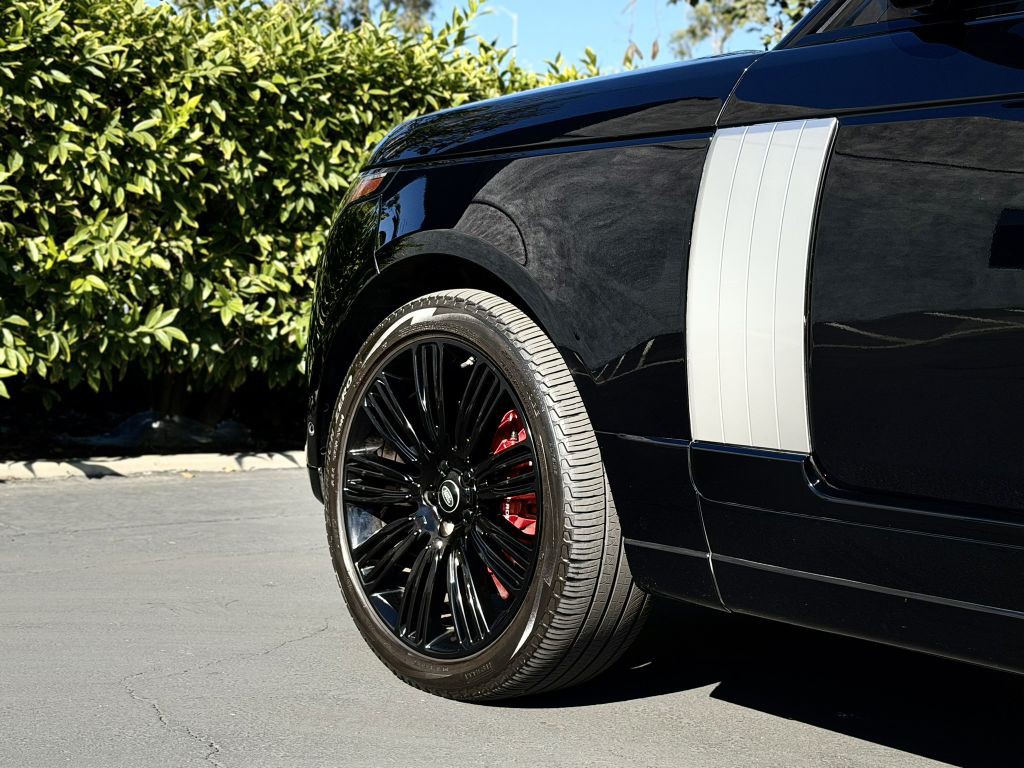 2019 Land Rover Range Rover Image 9