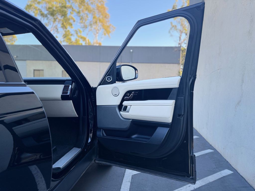 2019 Land Rover Range Rover Image 22