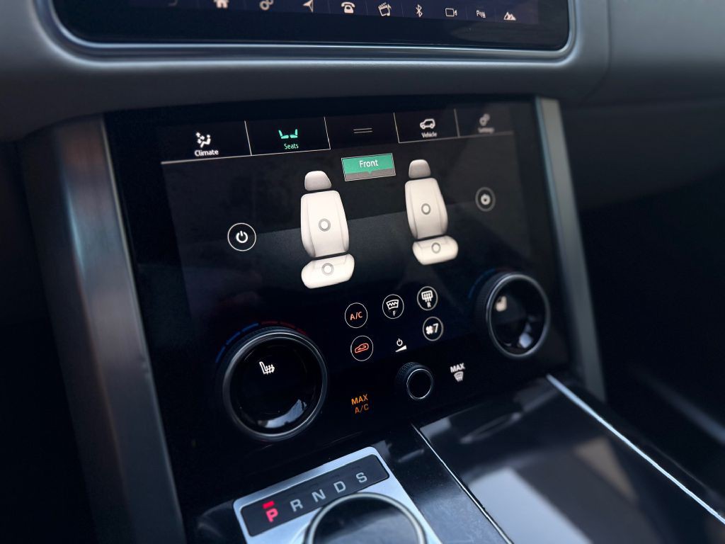 2019 Land Rover Range Rover Image 26