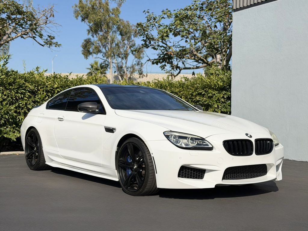 2017 BMW M6 Image 2