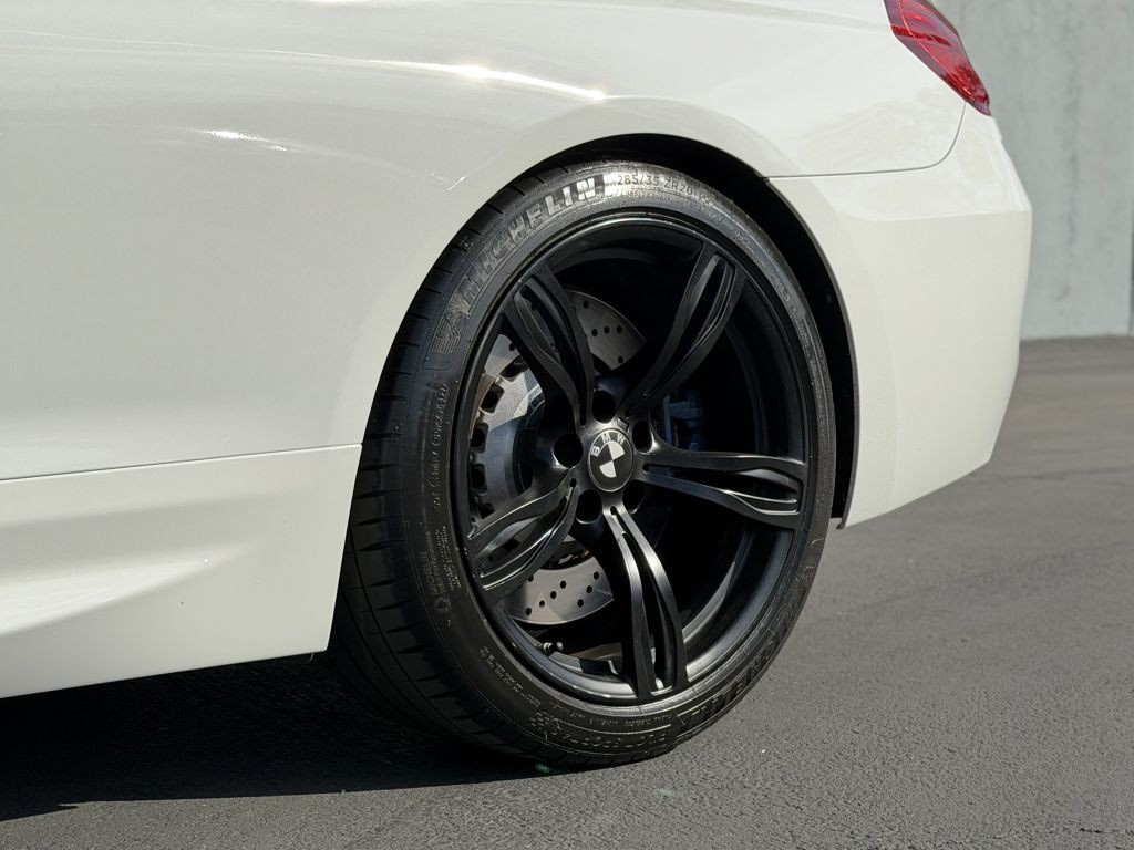 2017 BMW M6 Image 14