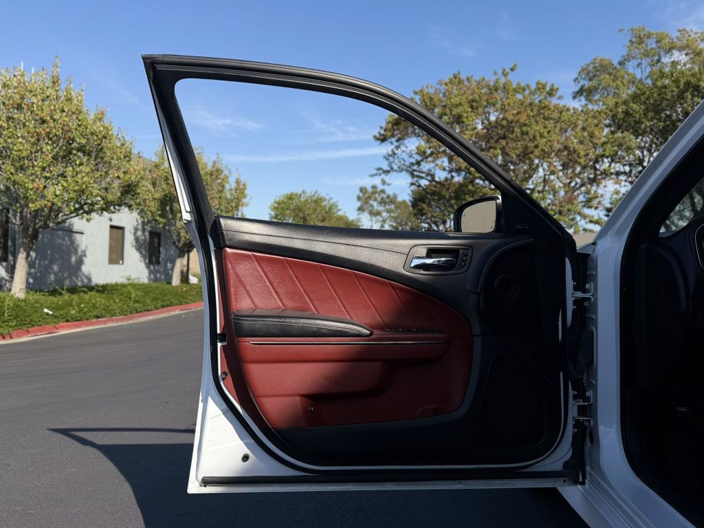 2019 Dodge Charger Image 15
