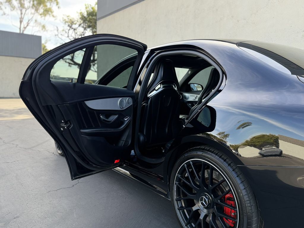 2019 Mercedes-Benz C-Class Image 25