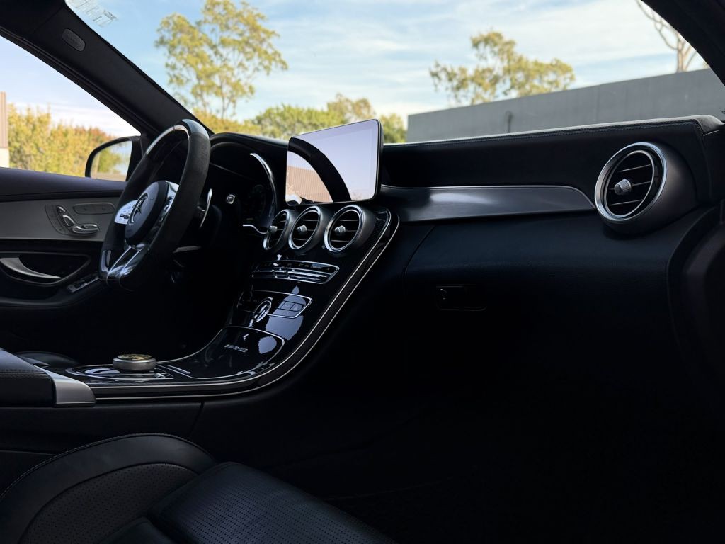 2019 Mercedes-Benz C-Class Image 34