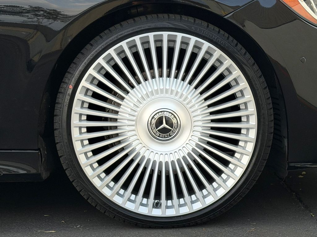 2018 Mercedes-Benz S-Class Image 21