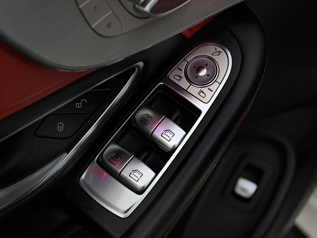 2020 Mercedes-Benz C-Class Image 22