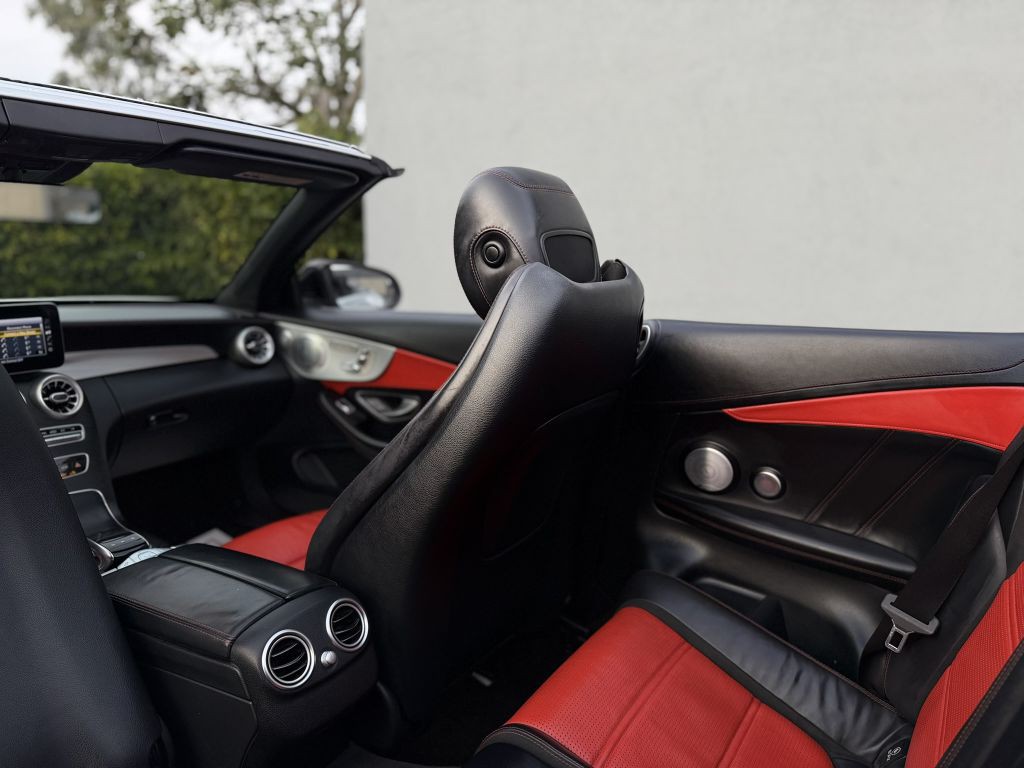 2020 Mercedes-Benz C-Class Image 30