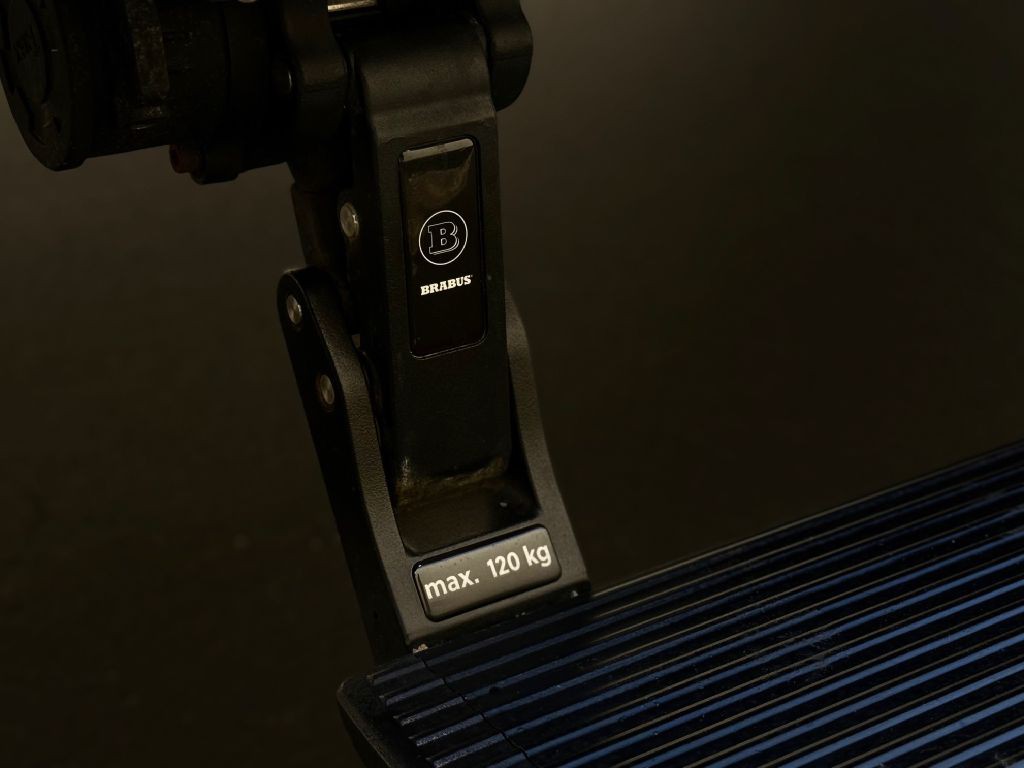 2017 Mercedes-Benz G-Class Image 52