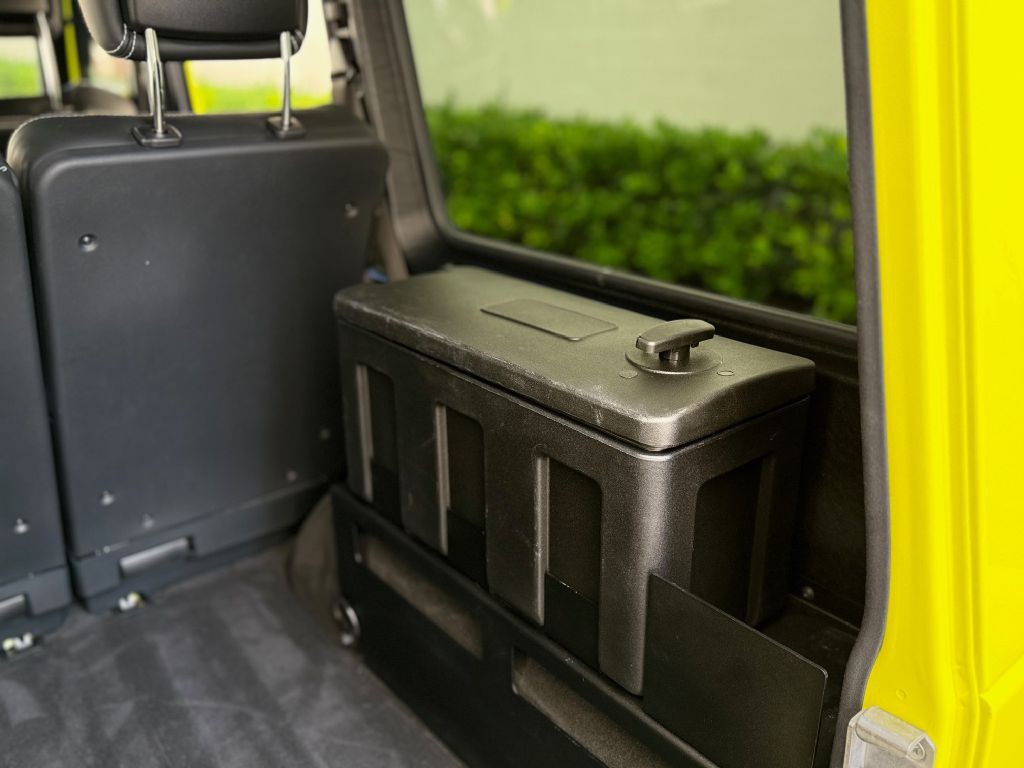 2017 Mercedes-Benz G-Class Image 78