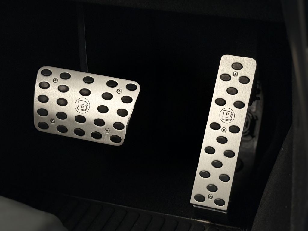 2017 Mercedes-Benz G-Class Image 87