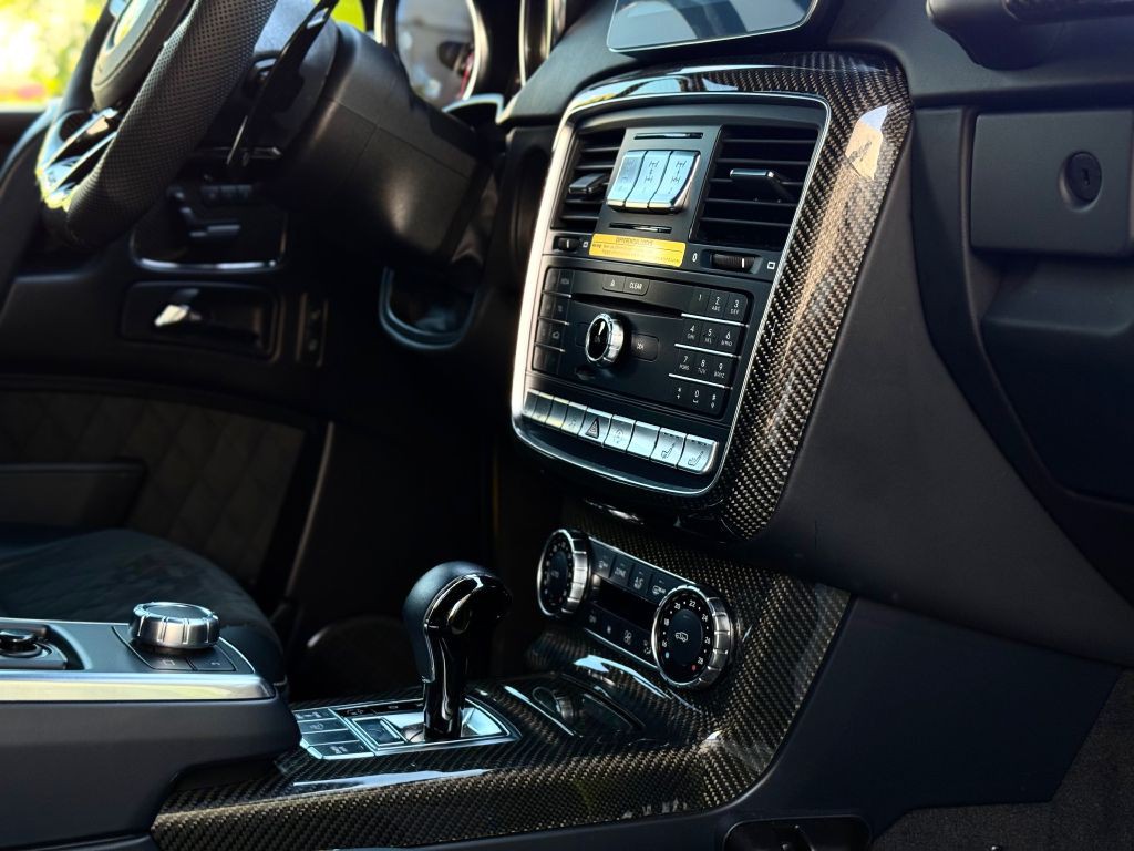 2017 Mercedes-Benz G-Class Image 96