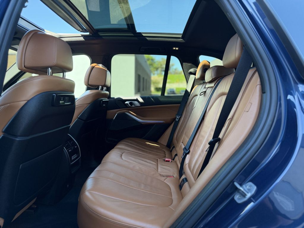 2022 BMW X5 Image 27