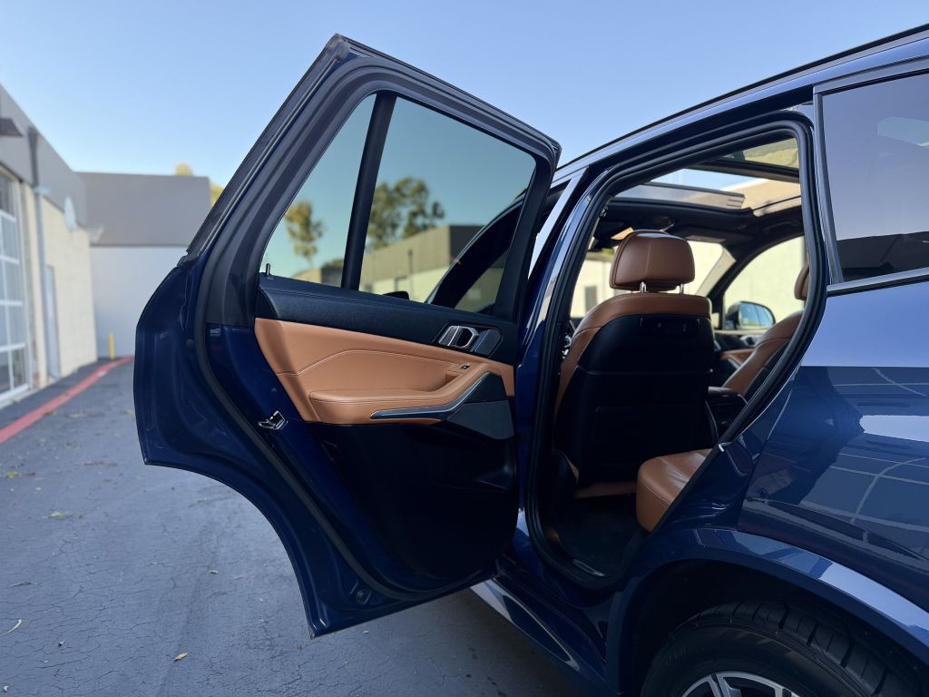 2022 BMW X5 Image 28