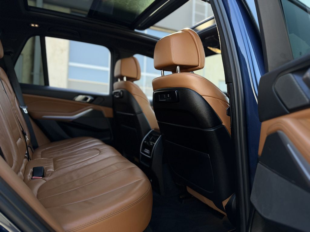 2022 BMW X5 Image 32