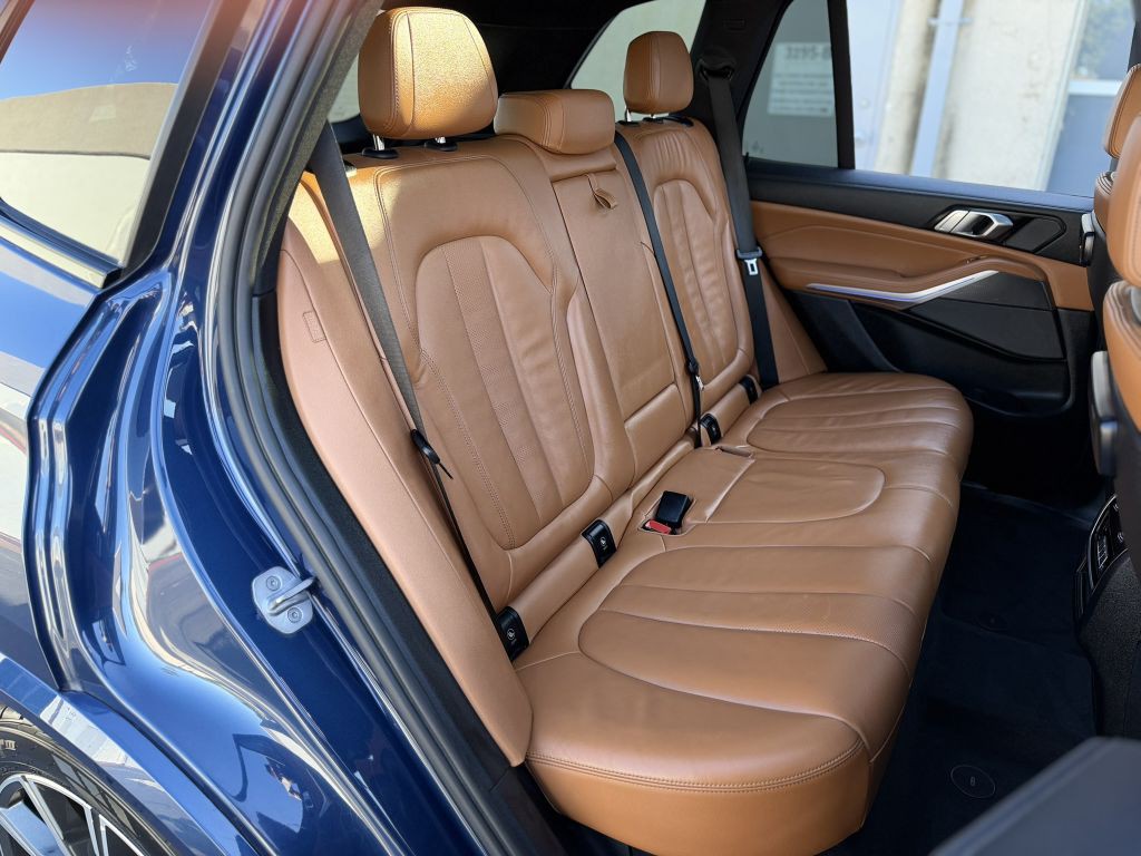 2022 BMW X5 Image 34