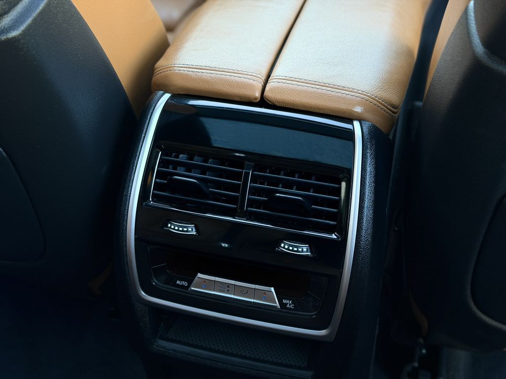 2022 BMW X5 Image 44