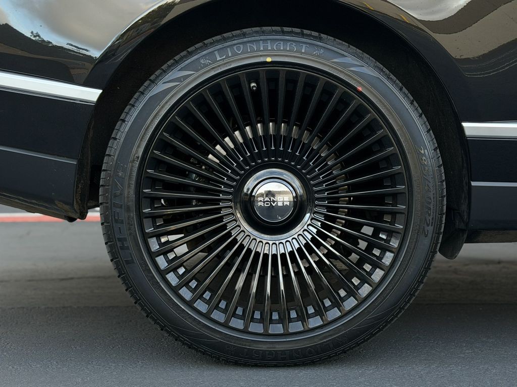 2016 Land Rover Range Rover Image 12