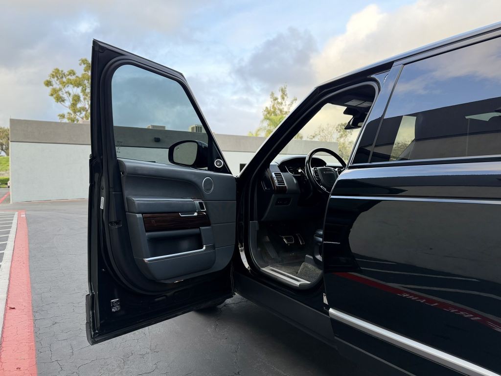 2016 Land Rover Range Rover Image 14
