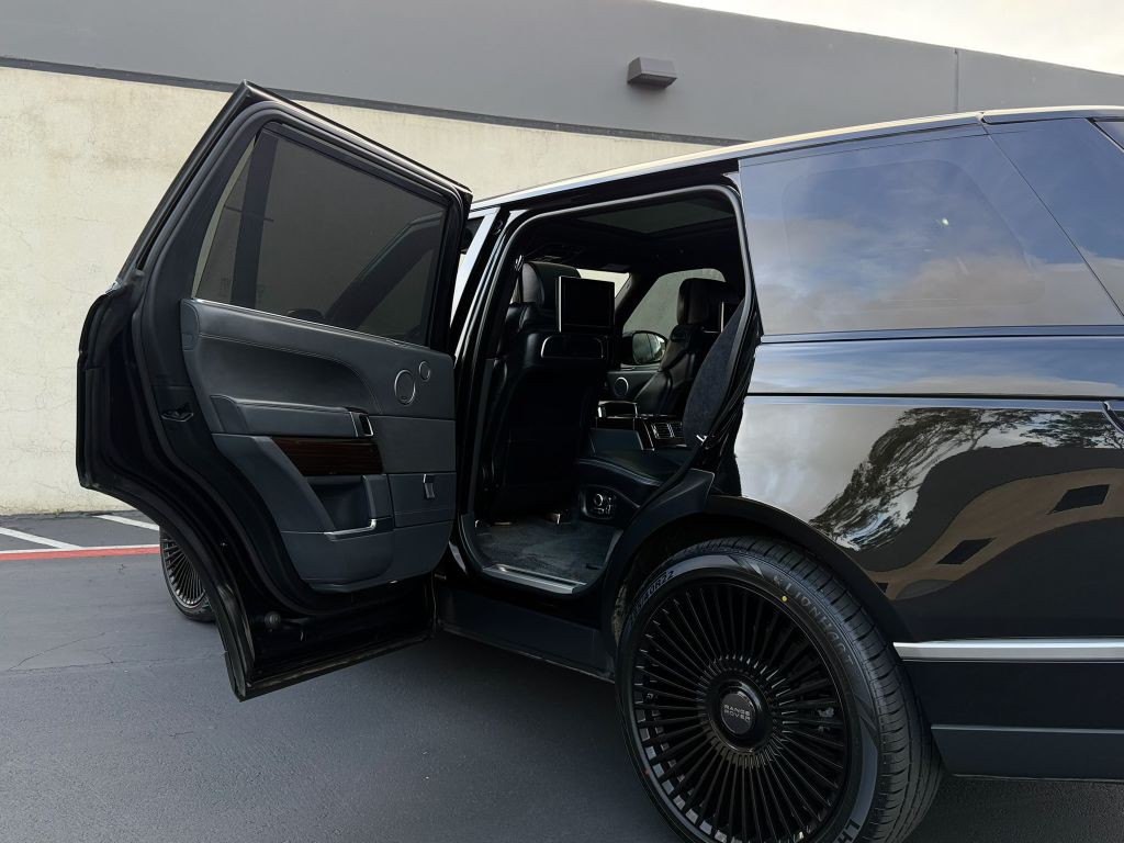 2016 Land Rover Range Rover Image 19