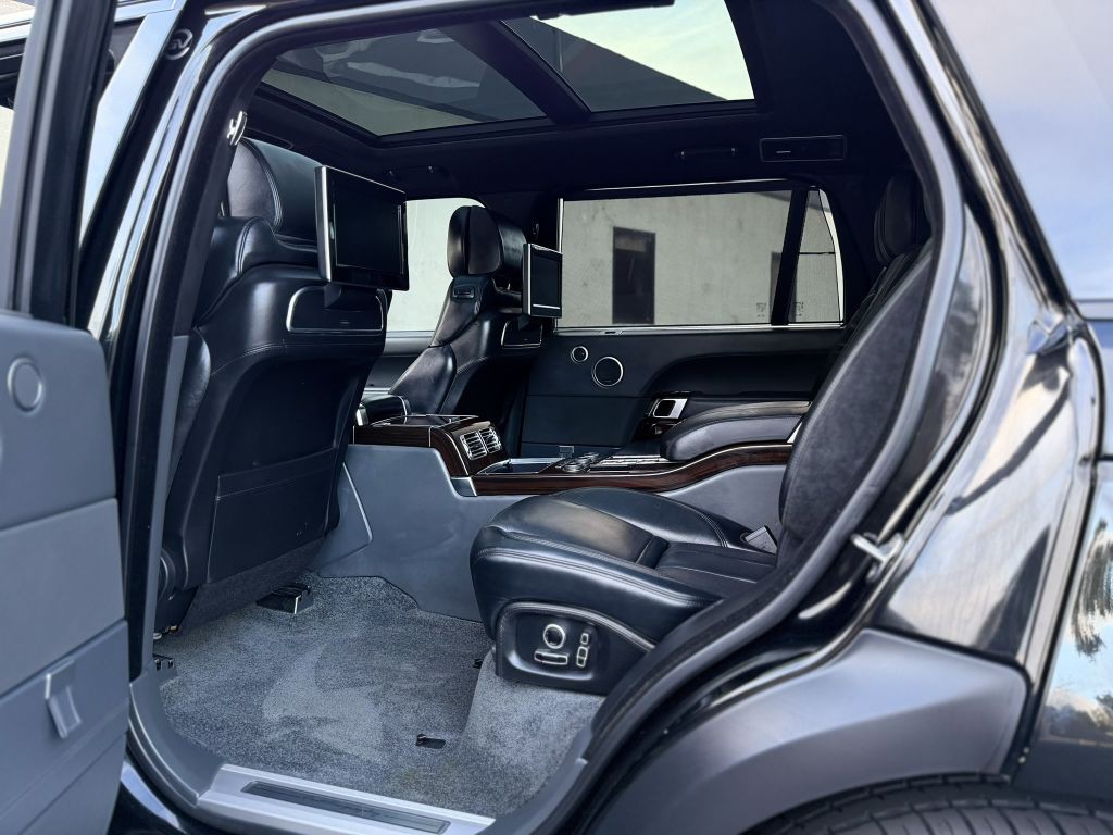 2016 Land Rover Range Rover Image 22