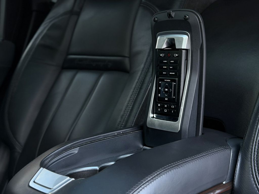 2016 Land Rover Range Rover Image 25