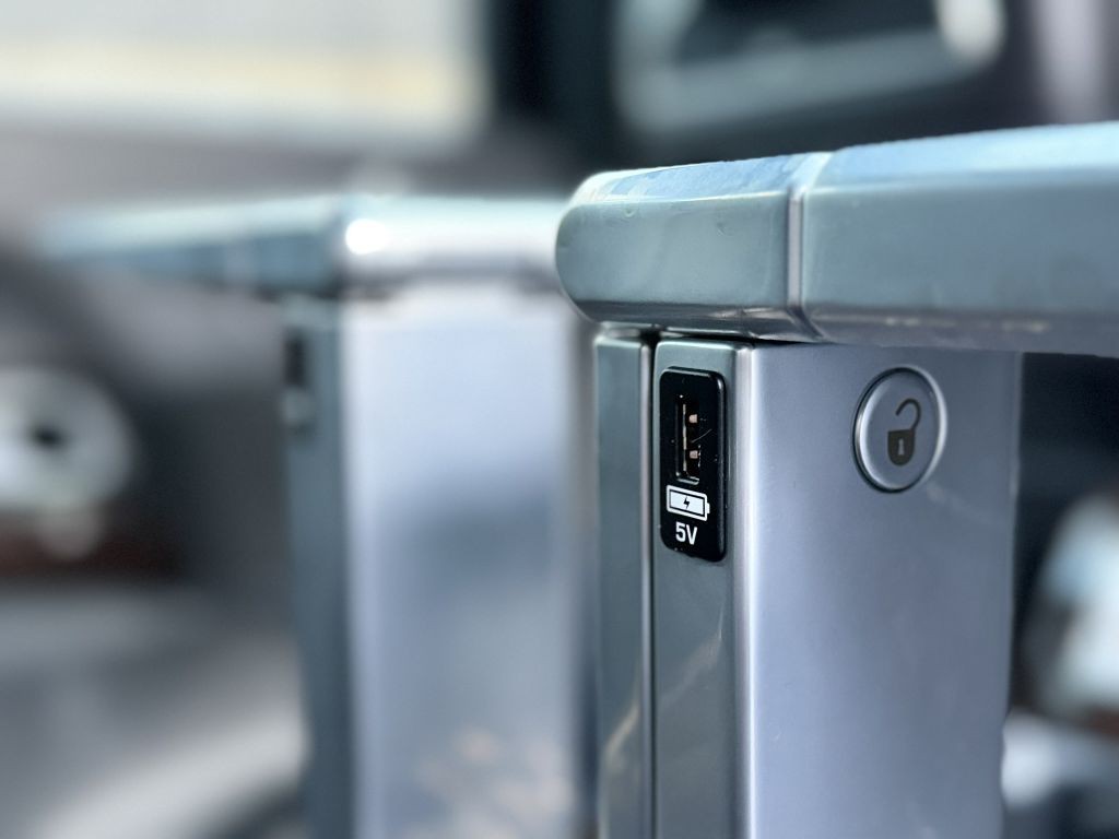 2016 Land Rover Range Rover Image 30