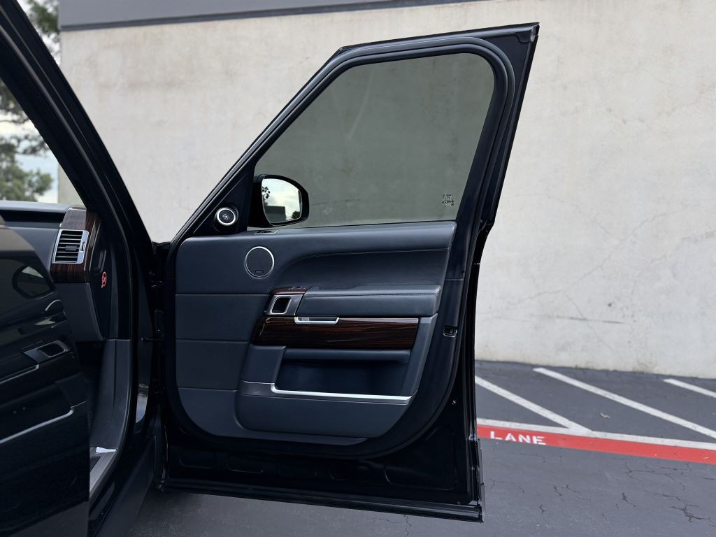 2016 Land Rover Range Rover Image 34