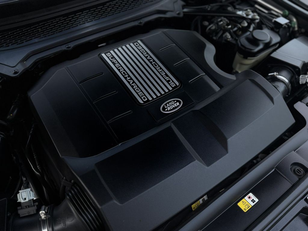 2016 Land Rover Range Rover Image 41