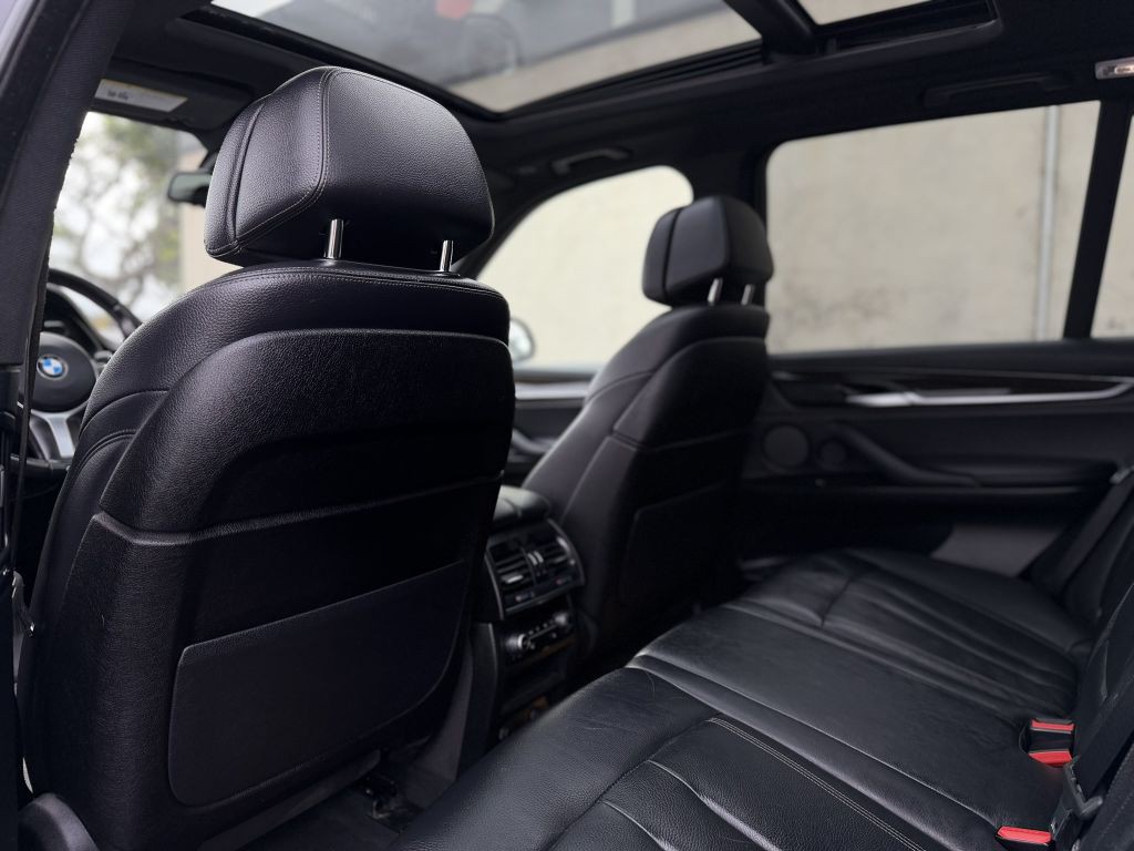 2017 BMW X5 Image 20