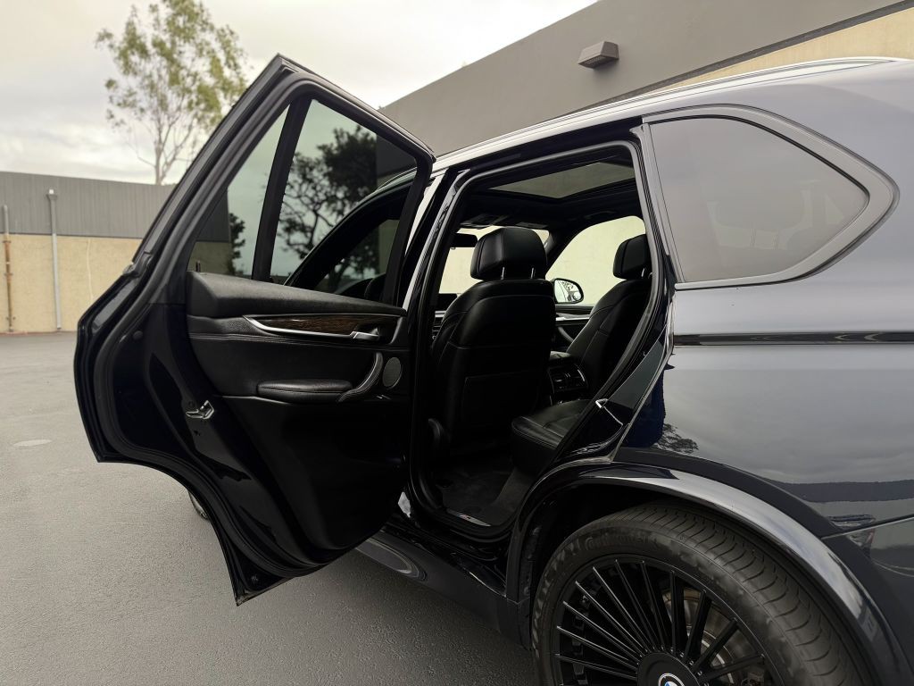 2017 BMW X5 Image 21