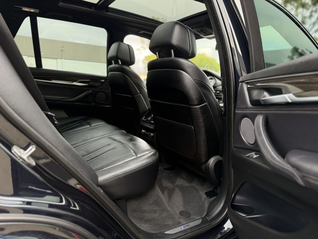 2017 BMW X5 Image 24