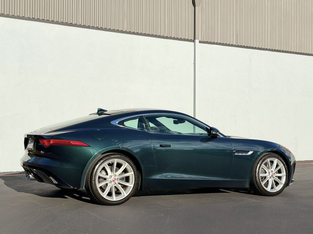 2015 Jaguar F-TYPE Image 6